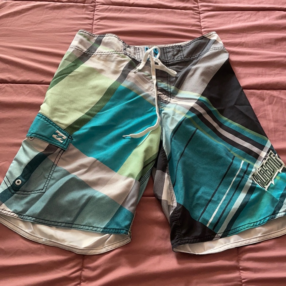 Billabong size 32 mens swim shorts